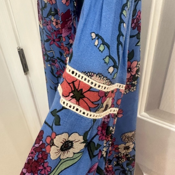 Wayf Cold Shoulder tunic dress - Picture 3 of 6